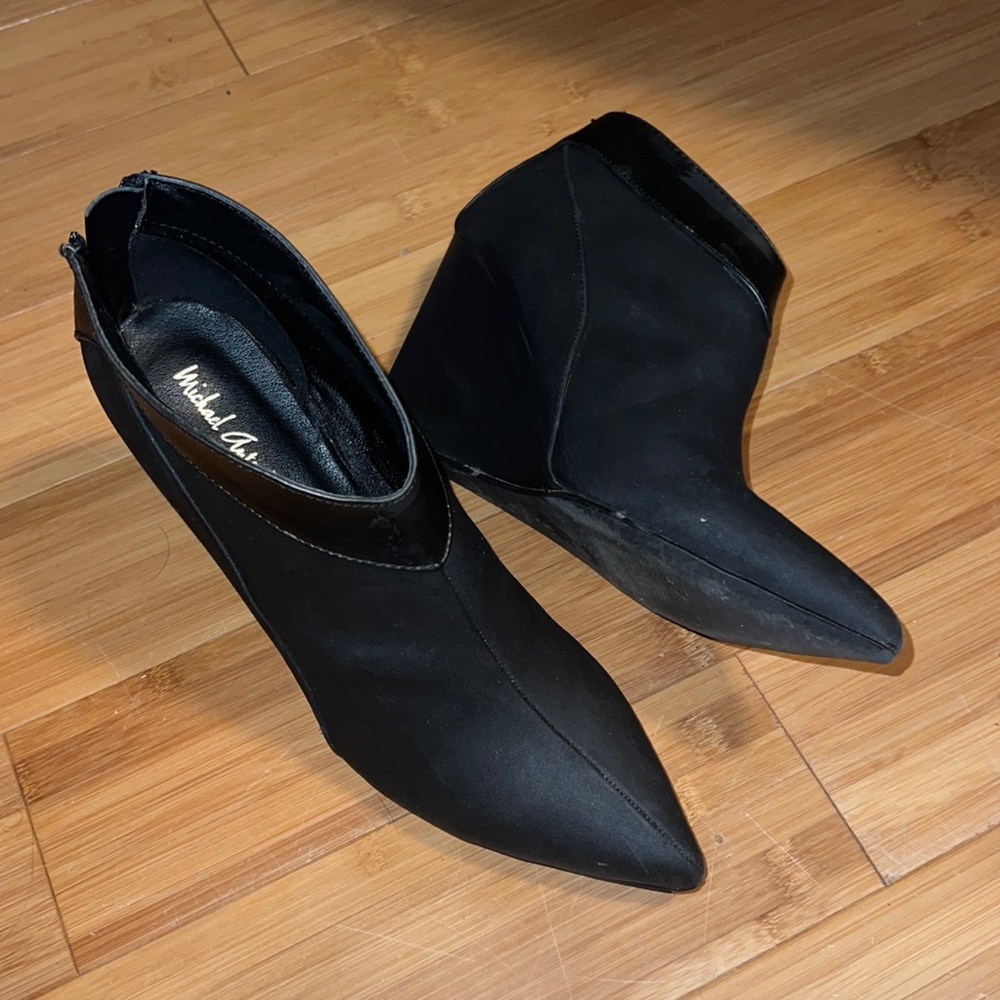 Gently worn: Michael Antonio wedged booties women’s size 8